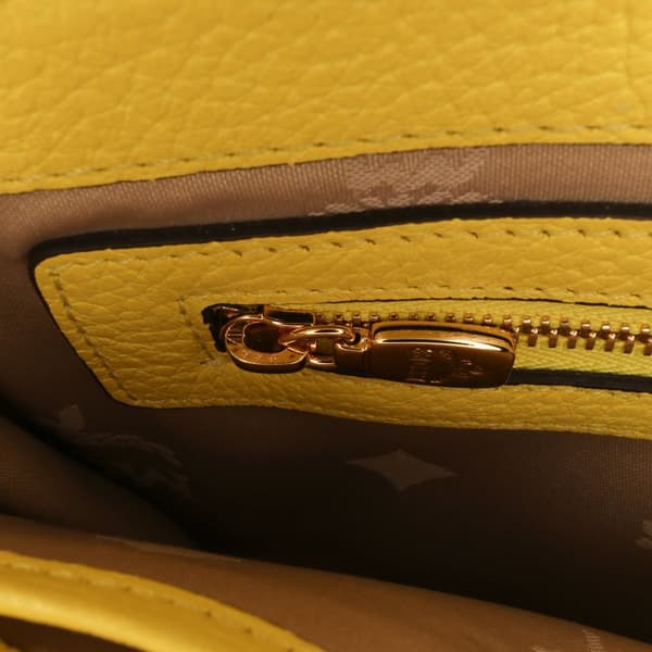 Pre-owned MCM Studded Leather Shoulder Bag Yellow