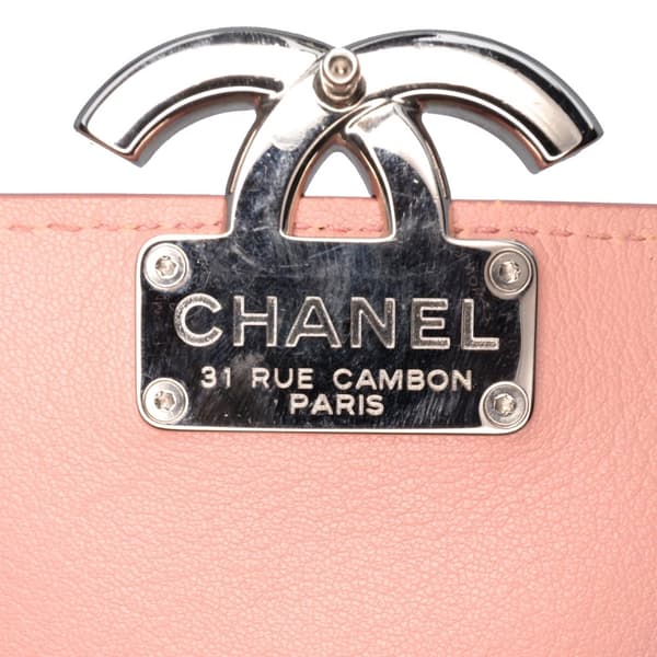 Pre-owned Chanel Large Quilted Goatskin CC Box Flap Pink
