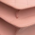 Miniatyrbillede 9 af 10: Pre-owned Chanel Large Quilted Goatskin CC Box Flap Pink
