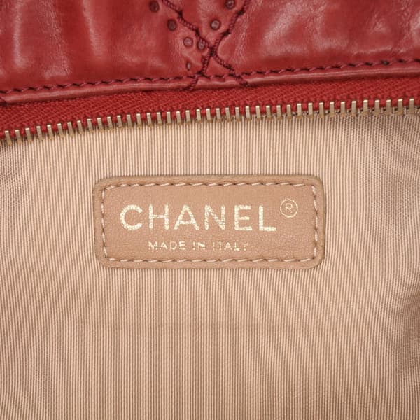 Pre-owned Chanel Quilted Calfskin Retro Chain Camera Flap Red