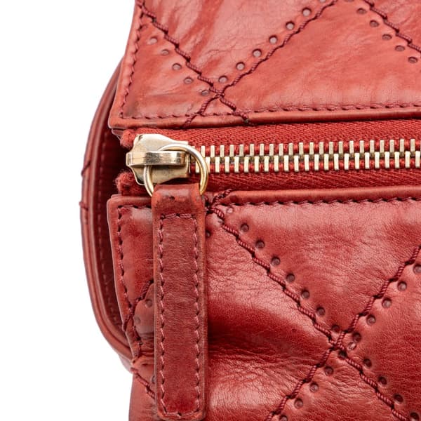 Pre-owned Chanel Quilted Calfskin Retro Chain Camera Flap Red