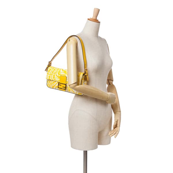 Pre-owned Fendi Sarah Coleman Zucca Coated Canvas 1997 Vertigo Baguette Yellow