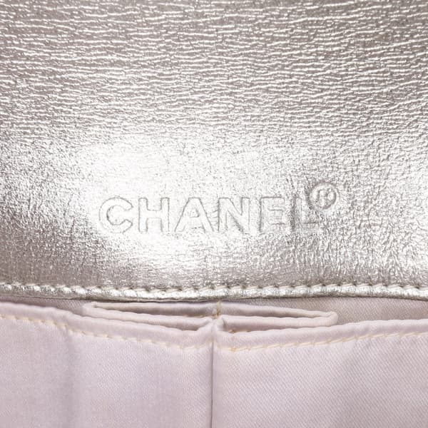 Pre-owned Chanel New Travel Line Nylon East West Flap Silver