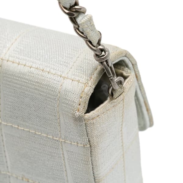 Pre-owned Chanel New Travel Line Nylon East West Flap Silver