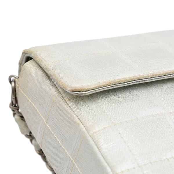 Pre-owned Chanel New Travel Line Nylon East West Flap Silver