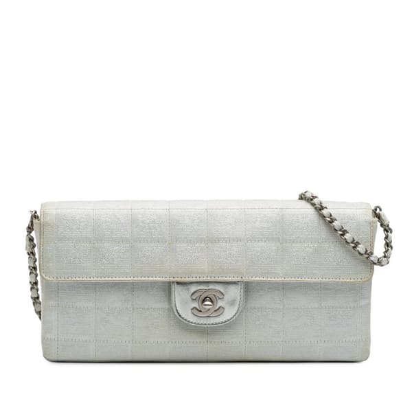 Pre-owned Chanel New Travel Line Nylon East West Flap Silver