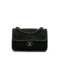 Pikkukuva 1 / 10: Pre-owned Chanel Quilted Wool Felt Whipstitch Fancy Flap Green