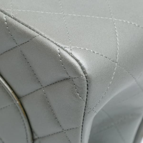 Pre-owned Chanel Jumbo Classic Lambskin Double Flap Silver