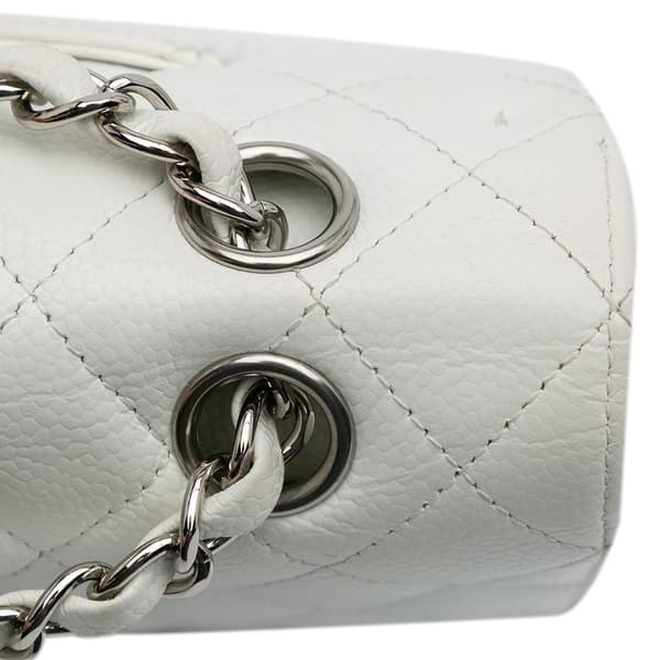 Pre-owned Chanel Medium Classic Caviar Double Flap White