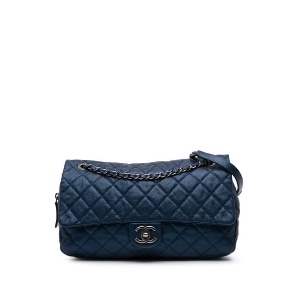 Pre-owned Chanel Jumbo Quilted Iridescent Caviar Easy Flap Blue