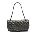 Miniatyrbild 1 av 10: Pre-owned Chanel Medium Quilted Metallic Aged Calfskin Chain Me Flap Gray