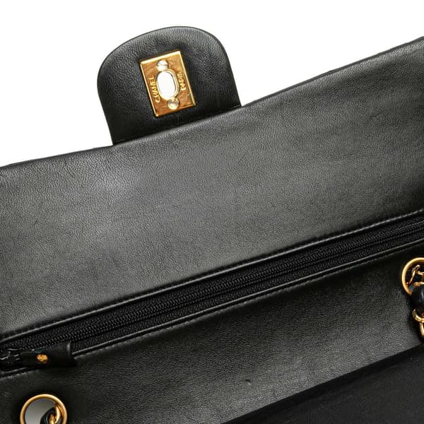 Pre-owned Chanel Medium Classic Lambskin Double Flap Black