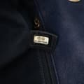 Pikkukuva 6 / 10: Pre-owned Chanel Medium Chevron Wrinkled Calfskin Medallion Charm Flap Blue
