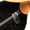 Miniatyrbild 8 av 10: Pre-owned Celine C Macadam Suede Shoulder Bag Black