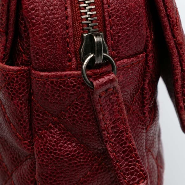 Pre-owned Chanel Medium Quilted Iridescent Caviar Easy Flap Red