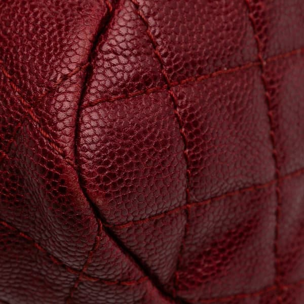 Pre-owned Chanel Medium Quilted Iridescent Caviar Easy Flap Red