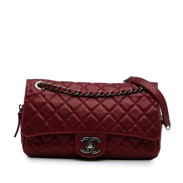 Pre-owned Chanel Medium Quilted Iridescent Caviar Easy Flap Red