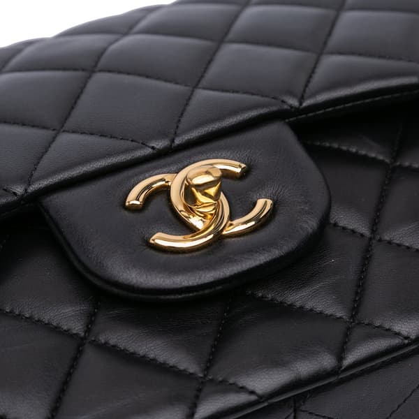 Pre-owned Chanel Jumbo Classic Lambskin Double Flap Black