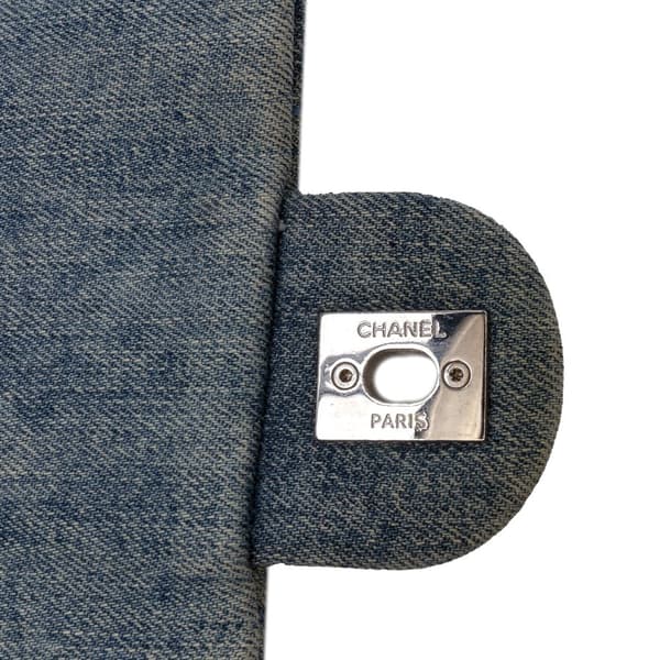 Pre-owned Chanel Medium Embroidered Denim Camellia Flap Blue
