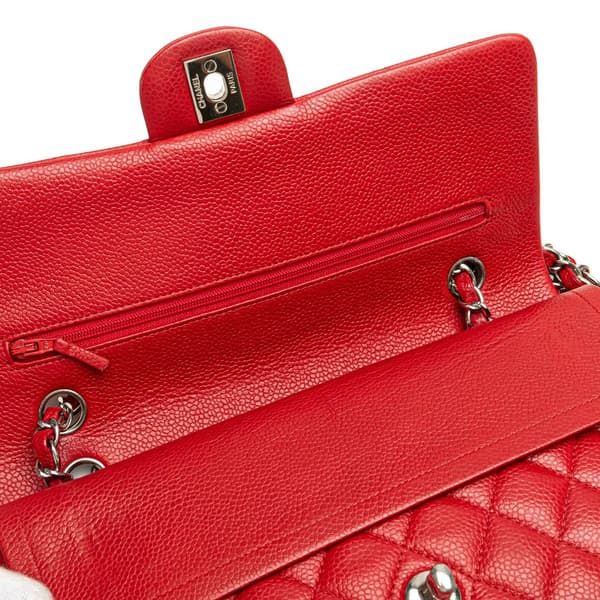Pre-owned Chanel Medium Classic Caviar Double Flap Red