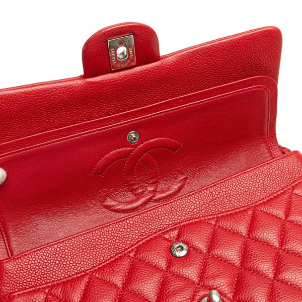 Pre-owned Chanel Medium Classic Caviar Double Flap Red