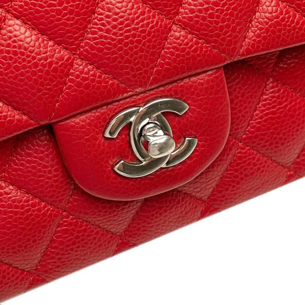 Pre-owned Chanel Medium Classic Caviar Double Flap Red