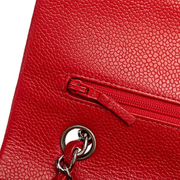 Pre-owned Chanel Medium Classic Caviar Double Flap Red