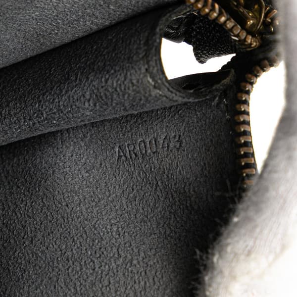 Pre-owned Louis Vuitton Epi Pochette Accessoires Black
