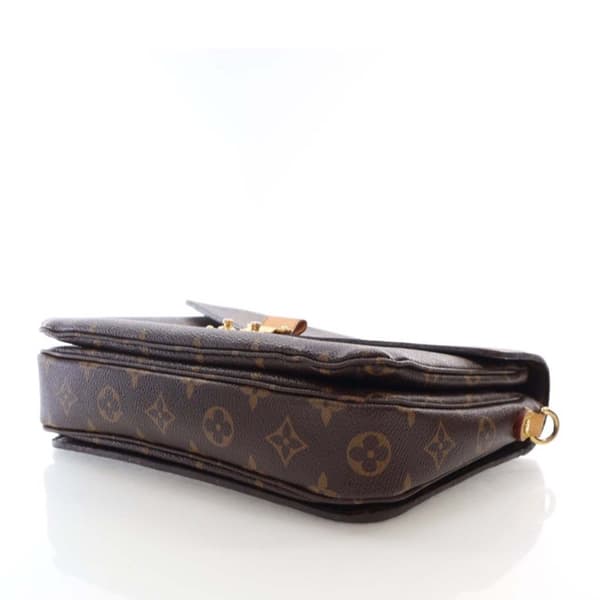Pre-owned Louis Vuitton Louis Vuitton Monogram Canvas Pochette Metis