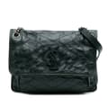 Miniatyrbild 1 av 10: Pre-owned Saint Laurent Medium Crinkled Calfskin Niki Chain Bag Green