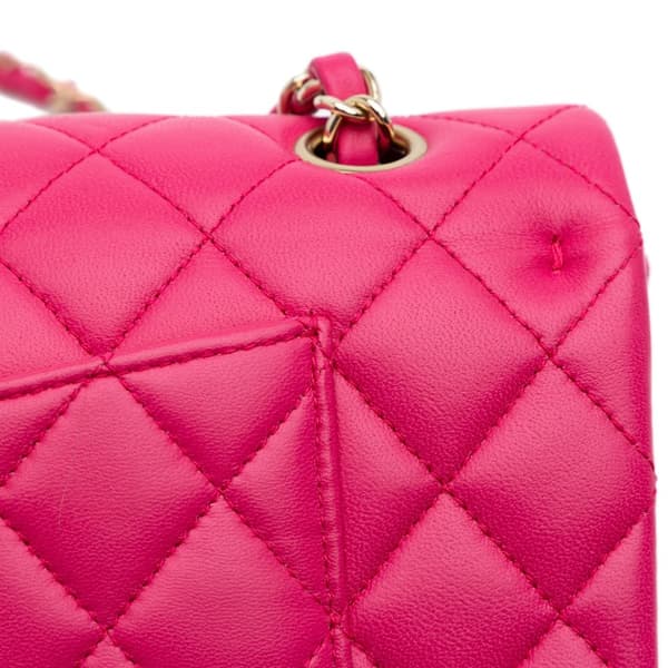 Pre-owned Chanel Medium Classic Lambskin Double Flap Pink