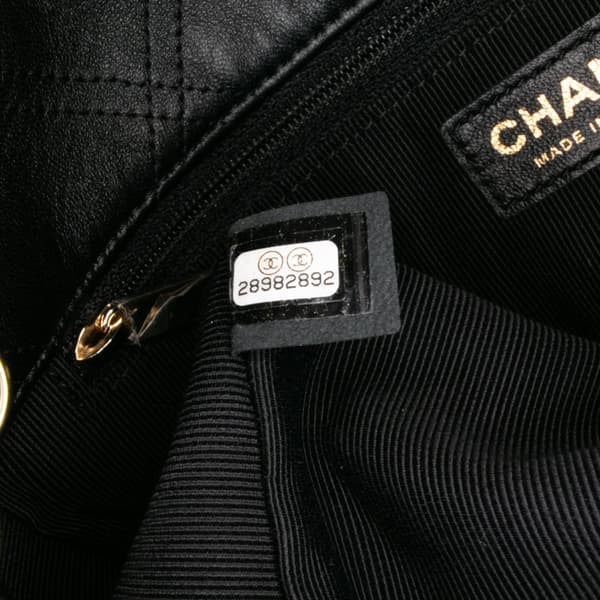 Pre-owned Chanel Medium Quilted Lambskin Pearl Studs Flap Black