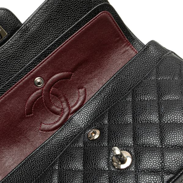 Pre-owned Chanel Medium Classic Caviar Double Flap Black