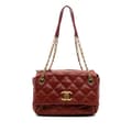 Miniatyrbillede 1 af 10: Pre-owned Chanel CC Quilted Calfskin Ultimate Stitch Retro Chain Flap Red