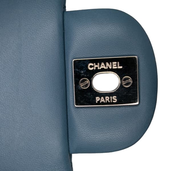 Pre-owned Chanel Medium Classic Lambskin Double Flap Blue