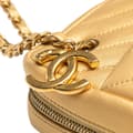 Miniatyrbilde 9 av 10: Pre-owned Chanel CC Chevron Lambskin Camera Shoulder Bag Gold