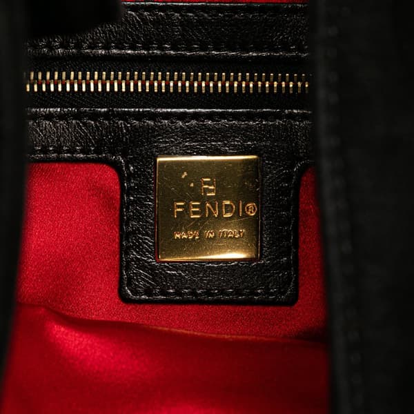 Pre-owned Fendi Suede Shoulder Bag Black