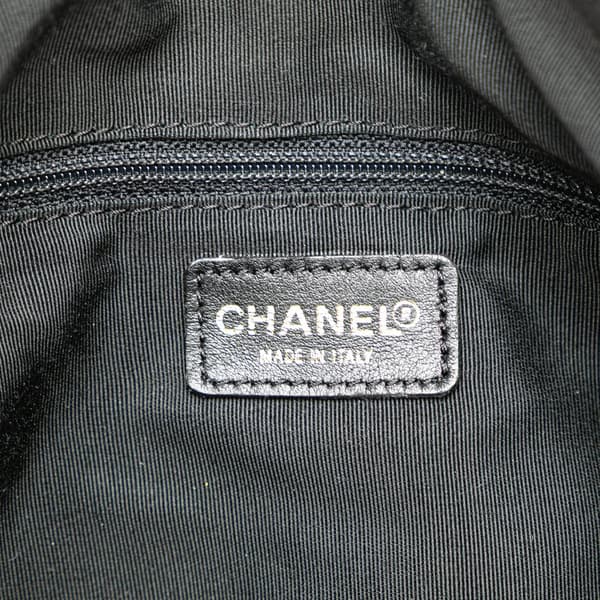 Pre-owned Chanel CC Choco Bar Lambskin Shoulder Bag Black
