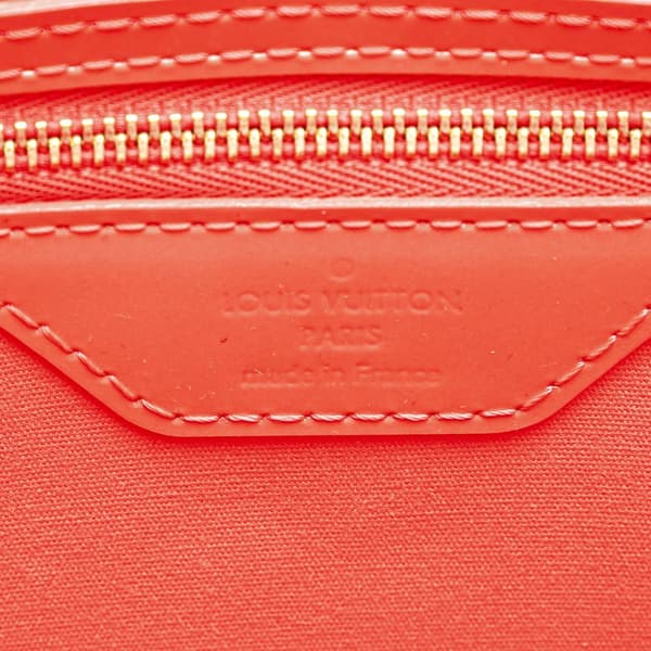 Pre-owned Louis Vuitton Monogram Vernis Avalon GM Red