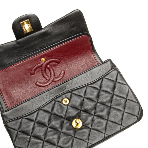 Pre-owned Chanel Small Classic Lambskin Double Flap Black