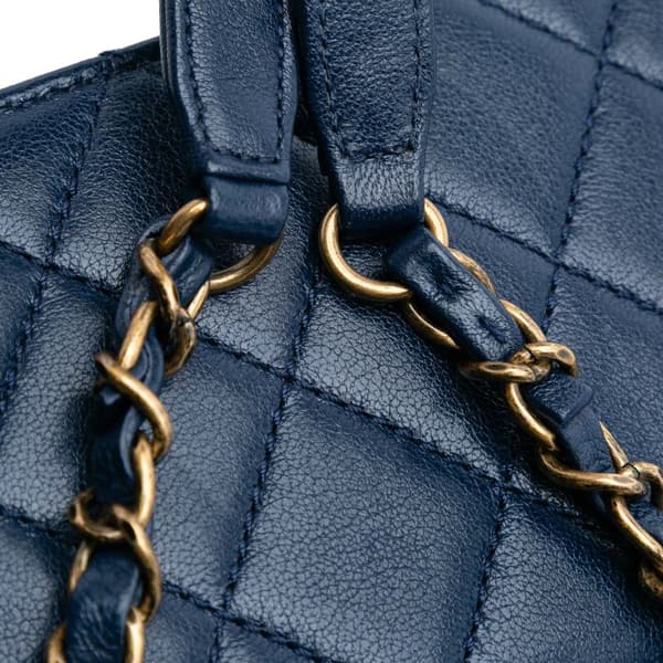 Pre-owned Chanel Medium Sheepskin Beauty Lock Flap Blue