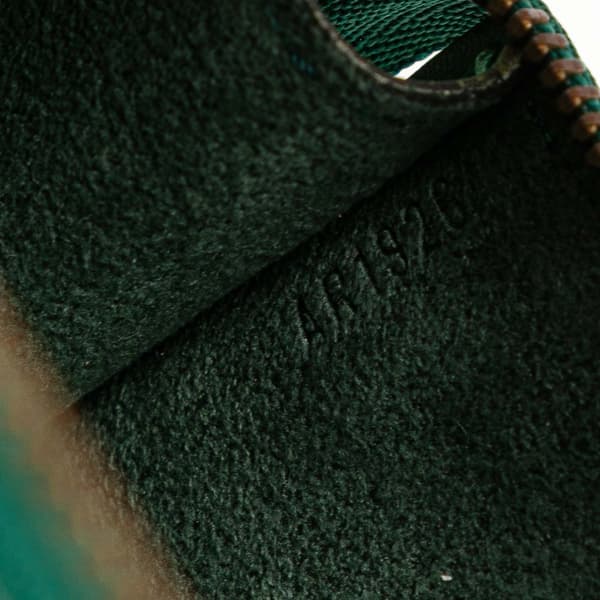 Pre-owned Louis Vuitton Epi Pochette Accessoires Green