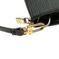 Miniatyrbild 8 av 10: Pre-owned Louis Vuitton Epi Pochette Accessoires Black