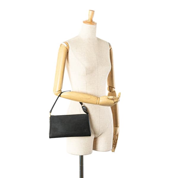 Pre-owned Louis Vuitton Epi Pochette Accessoires Black