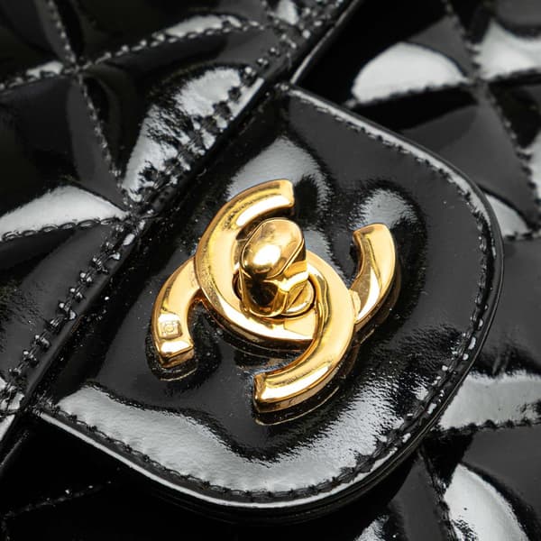 Pre-owned Chanel Medium Classic Patent Double Flap Black