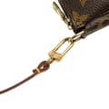 Miniatyrbild 10 av 10: Pre-owned Louis Vuitton Monogram Pochette Accessoires Brown