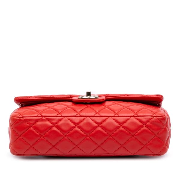 Pre-owned Chanel Medium Classic Lambskin Double Flap Red