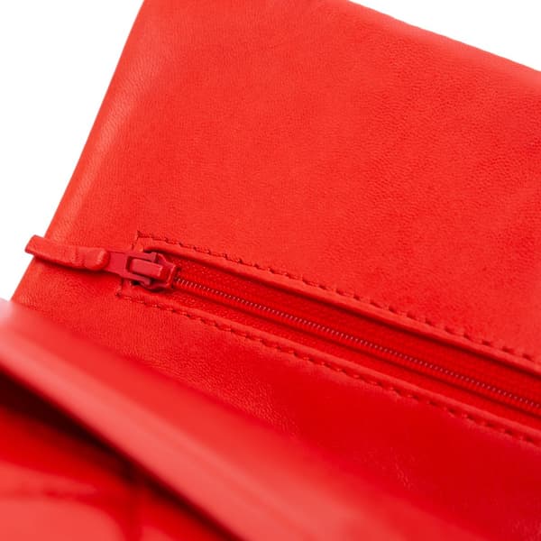 Pre-owned Chanel Medium Classic Lambskin Double Flap Red
