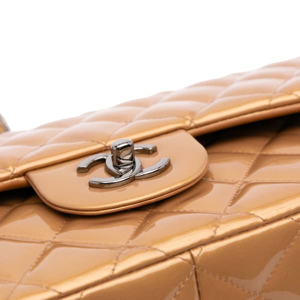 Pre-owned Chanel Jumbo Classic Metallic Patent Double Flap Brown