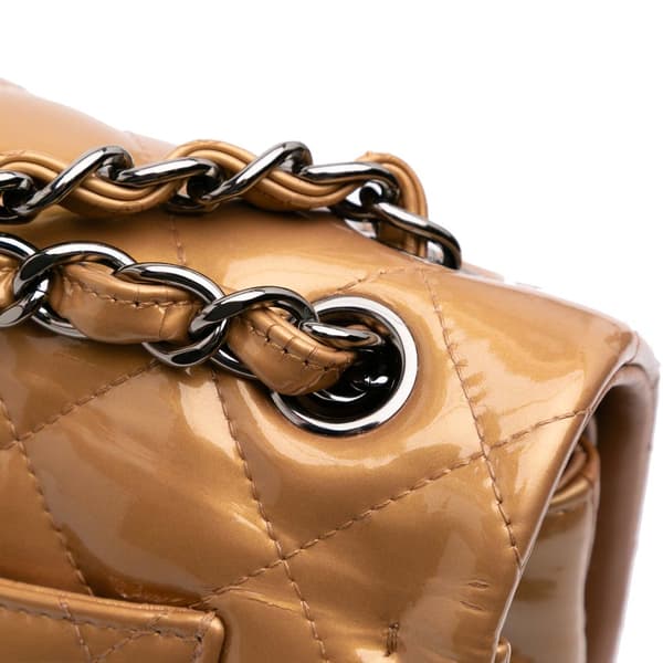 Pre-owned Chanel Jumbo Classic Metallic Patent Double Flap Brown
